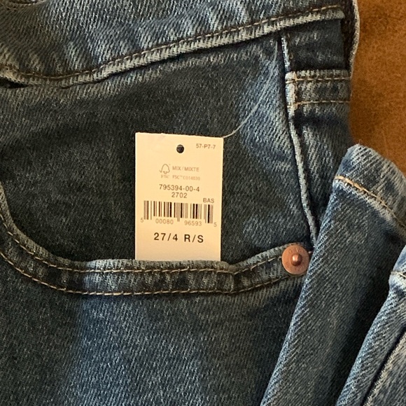 NWT GAP Cheeky Straight Jean - Picture 4 of 4